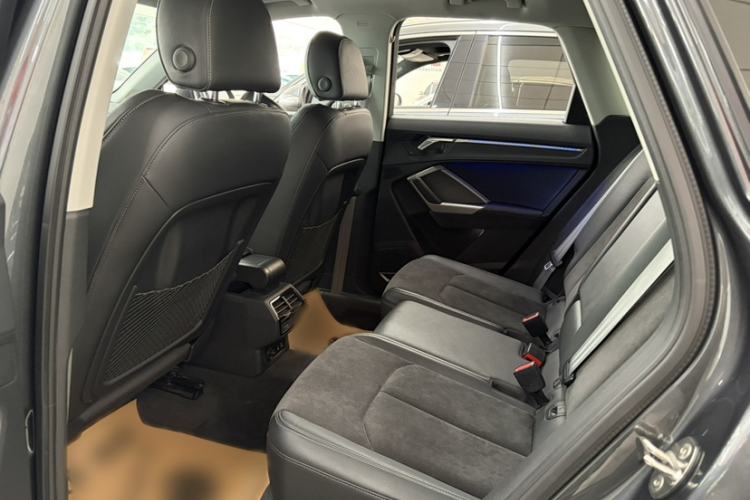 Used Audi Q3 2020 45 TFSI quattro Fashion Dynamic Model Interior 3