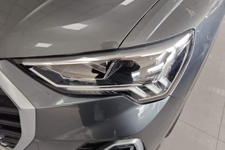Used Audi Q3 2020 35 TFSI Fashion Dynamic Model Left Front Headlight