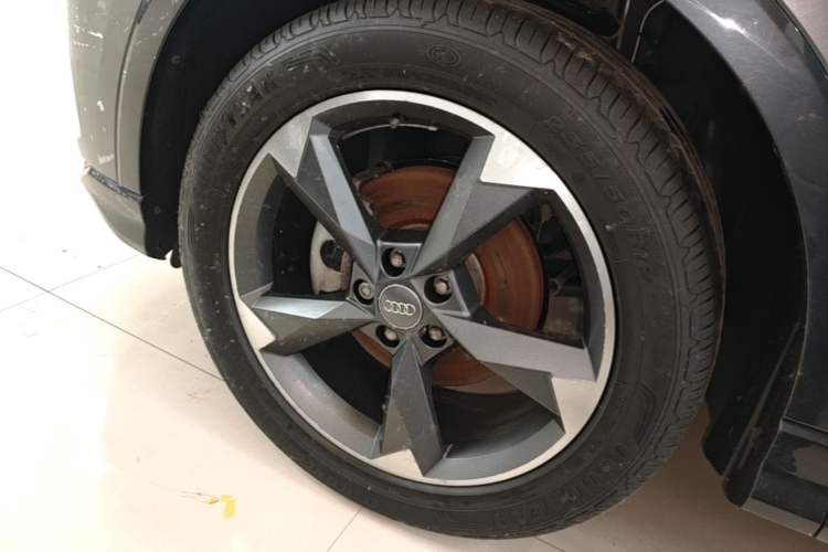 Used Audi Q3 2020 35 TFSI Ambition Style Edition Left Front Wheel Hub