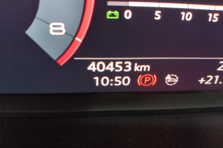 Used Audi Q3 2020 35 TFSI Fashion Dynamic Model Odometer Close Up