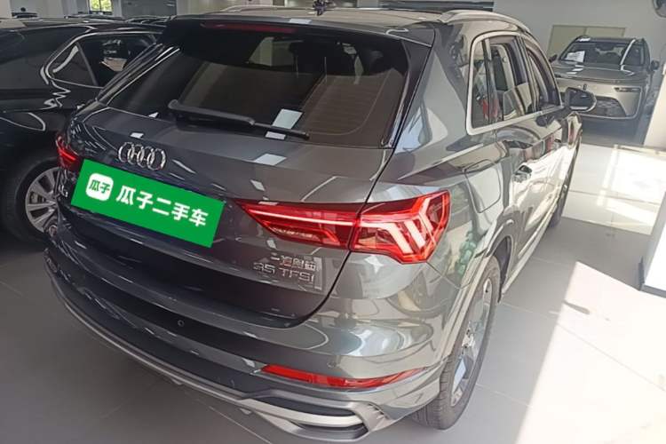 Used Audi Q3 2020 35 TFSI Fashion Dynamic Model Rear Right 45 Deg