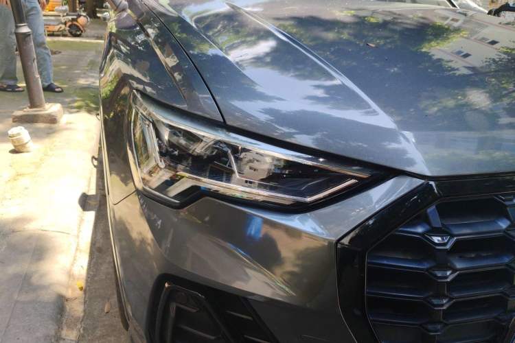 Used Audi Q3 2020 40 TFSI Fashion Dynamic Model Right Front Headlight