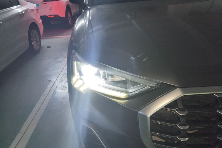 Used Audi Q3 2020 35 TFSI Fashion Dynamic Model Right Front Headlight