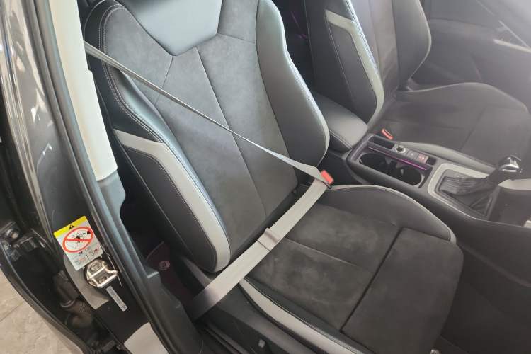 Used Audi Q3 2020 35 TFSI Fashion Dynamic Model Right Front Seat
