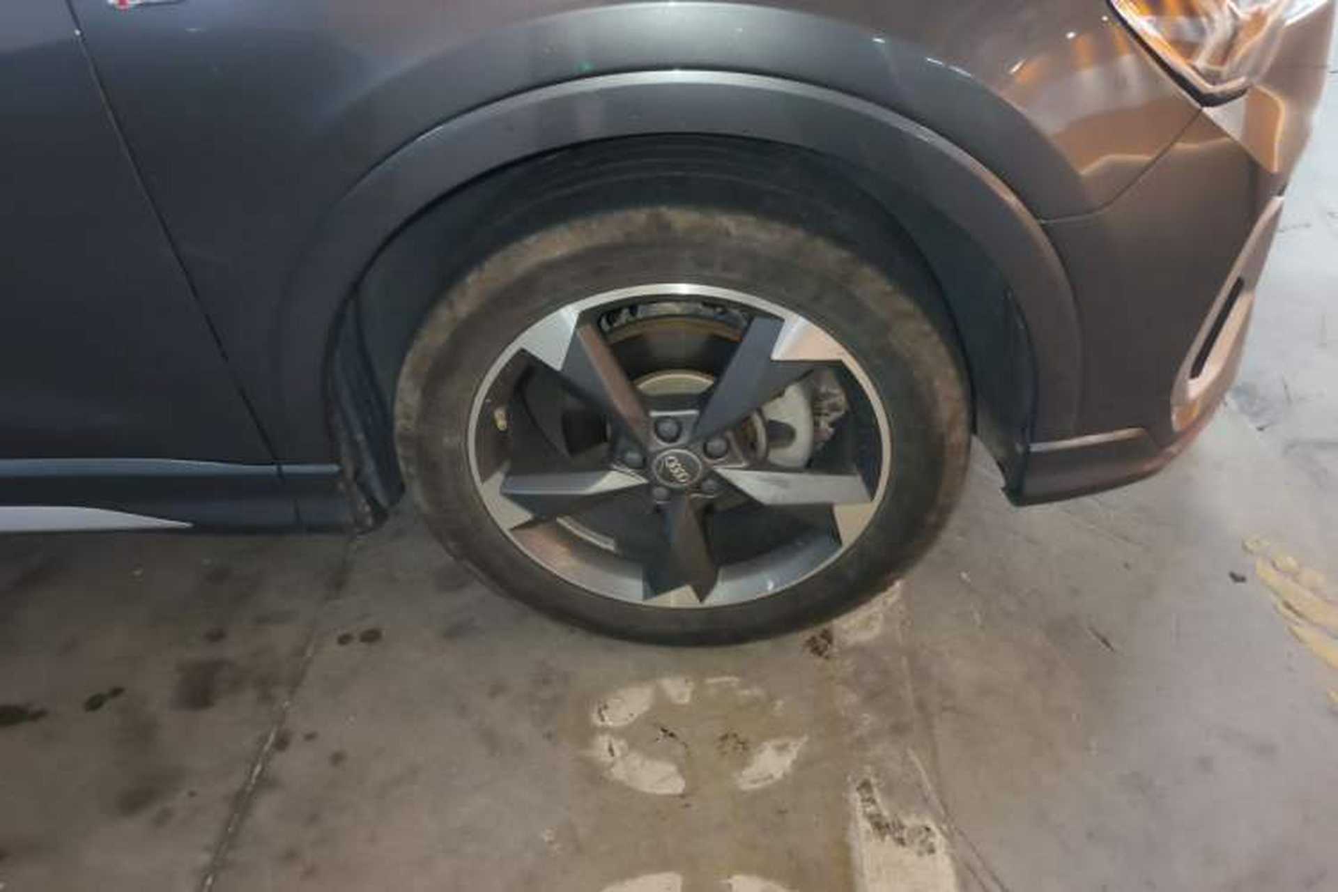 Used Audi Q3 2020 35 TFSI Fashion Dynamic Model Right Front Wheel Hub