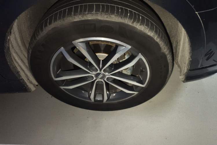 Used Audi Q3 2020 35 TFSI Ambition Dynamic Edition Right Front Wheel Hub