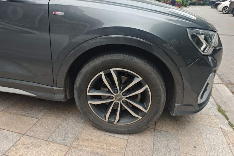 Used Audi Q3 2020 35 TFSI Ambition Dynamic Edition Right Front Wheel Hub