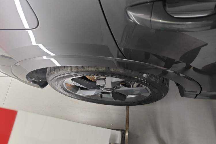 Used Audi Q3 2020 35 TFSI Fashion Dynamic Model Right Rear Wheel Hub