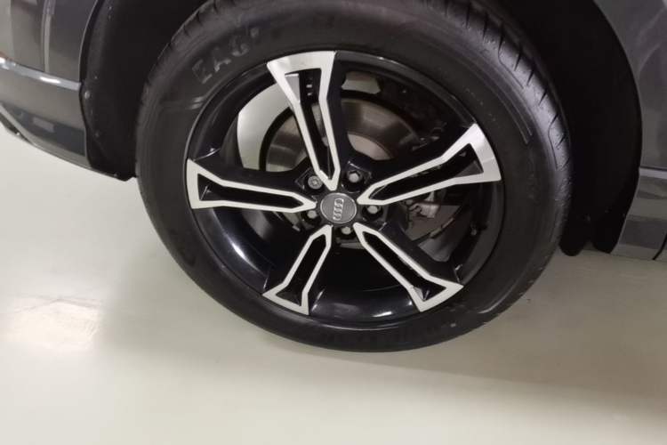 Used Audi Q3 2020 40 TFSI Fashion Dynamic Model Right Rear Wheel Hub