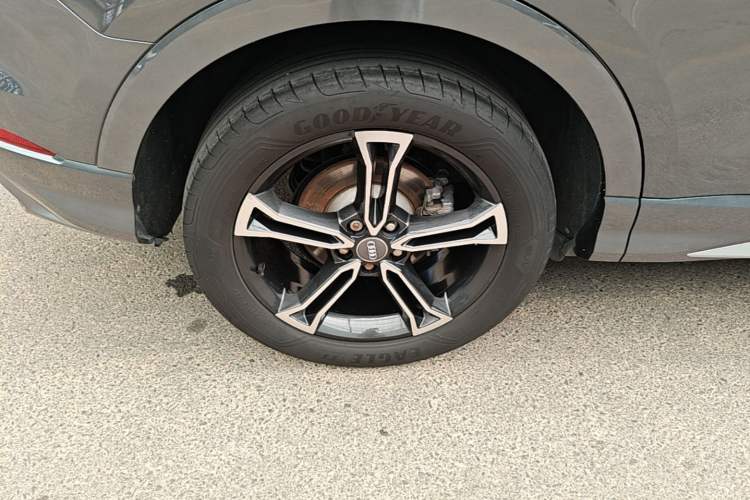 Used Audi Q3 2020 45 TFSI quattro Fashion Dynamic Model Right Rear Wheel Hub