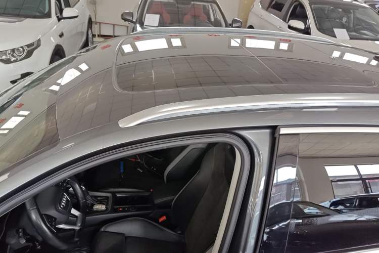 Used Audi Q3 2020 35 TFSI Fashion Dynamic Model Roof