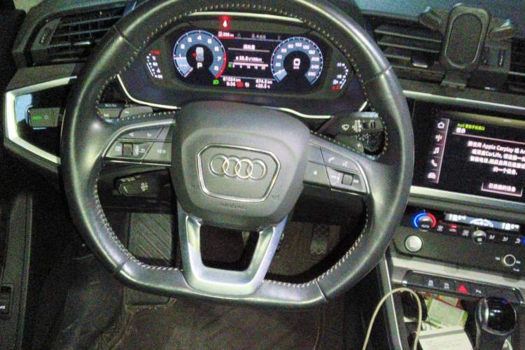 Used Audi Q3 2020 35 TFSI Fashion Dynamic Model Steering Wheel