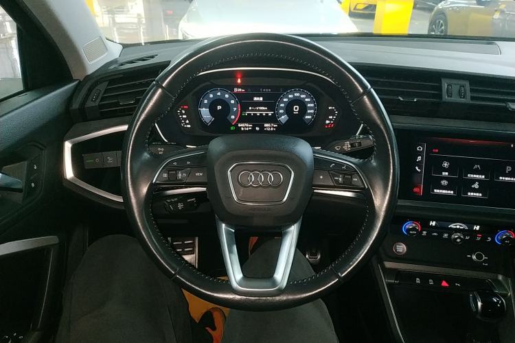 Used Audi Q3 2020 35 TFSI Ambition Dynamic Edition Steering Wheel