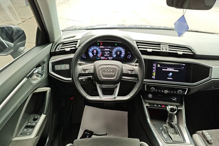 Used Audi Q3 2020 45 TFSI quattro Fashion Dynamic Model Steering Wheel