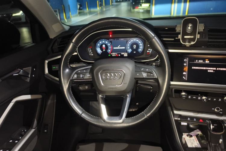 Used Audi Q3 2020 35 TFSI Ambition Dynamic Edition Steering Wheel
