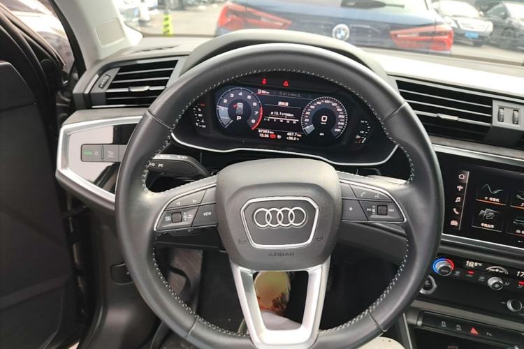 Used Audi Q3 2020 35 TFSI Ambition Dynamic Edition Steering Wheel