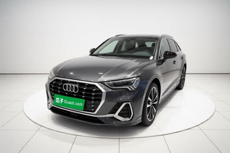 Używany Audi Q3 2020 35 TFSI Fashion Dynamic Model Guazi used car, China used car export, Used car for sale, Used cars, Cheapest cars for sale