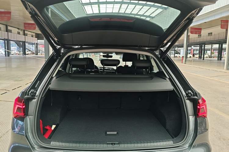 Used Audi Q3 2020 45 TFSI quattro Fashion Dynamic Model Trunk
