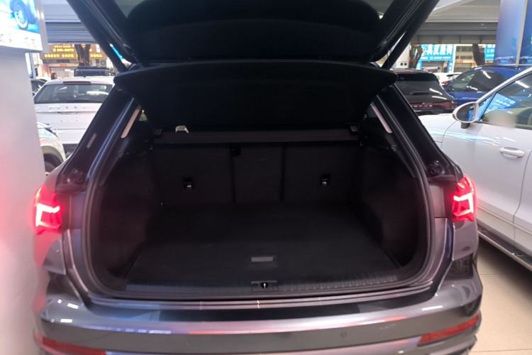 Used Audi Q3 2020 35 TFSI Ambition Dynamic Edition Trunk