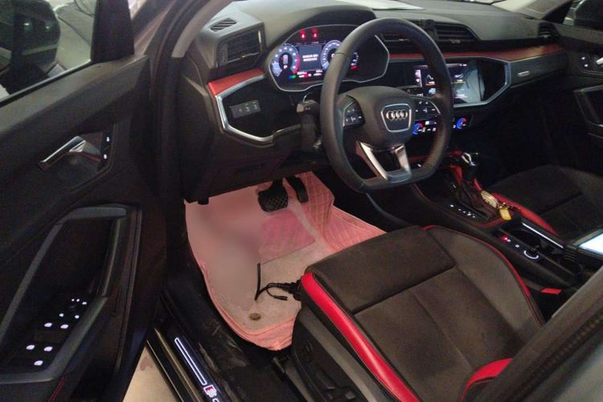 Used Audi Q3 2020 35 TFSI Fashion Dynamic Model Driver Seat