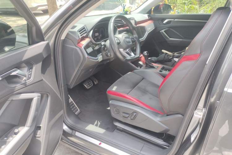 Used Audi Q3 2020 40 TFSI Fashion Dynamic Model Driver Seat