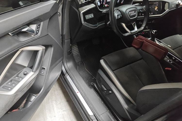 Used Audi Q3 2020 35 TFSI Fashion Dynamic Model Driver Seat