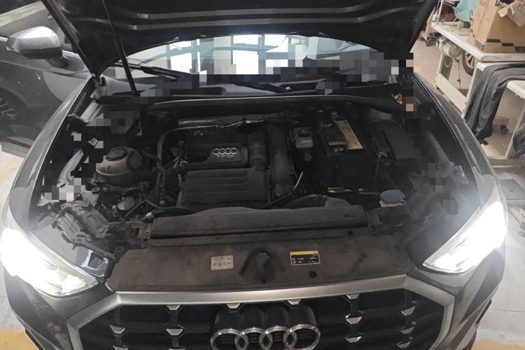 Used Audi Q3 2020 35 TFSI Fashion Dynamic Model Engine Bay
