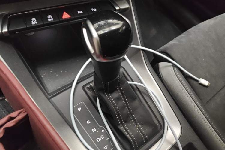 Used Audi Q3 2020 35 TFSI Fashion Dynamic Model Gear Lever