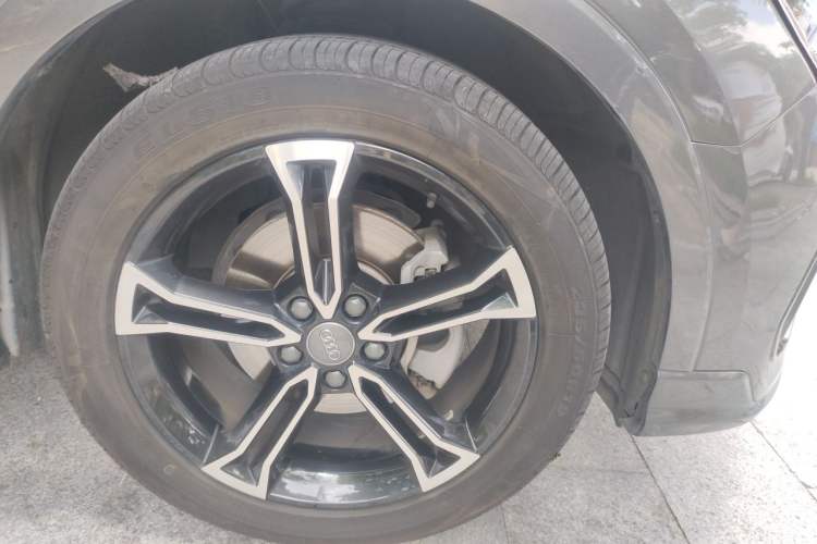 Used Audi Q3 2020 40 TFSI Fashion Dynamic Model Right Front Wheel Hub