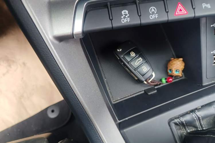 Used Audi Q3 2020 35 TFSI Fashion Dynamic Model Vehicle Key