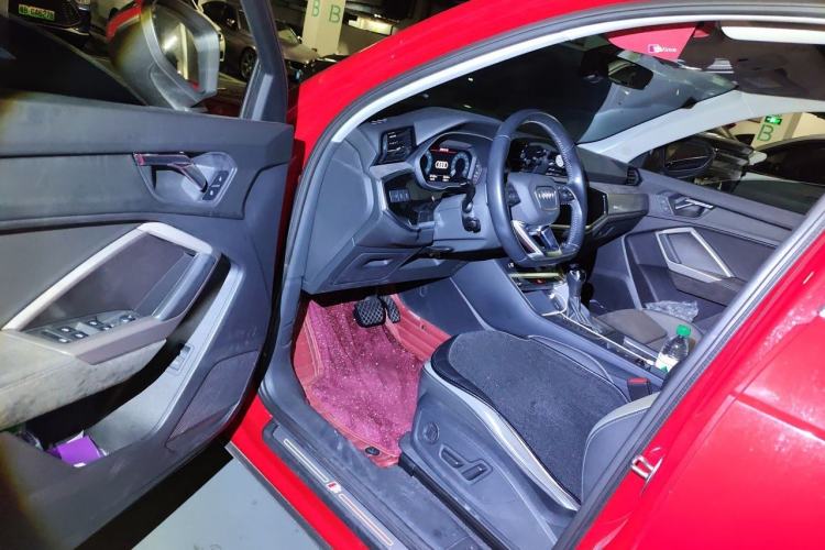 Used Audi Q3 2020 35 TFSI Fashion Dynamic Model Driver Seat