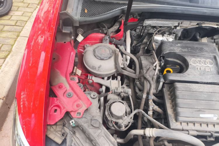 Used Audi Q3 2020 35 TFSI Fashion Dynamic Model Engine Bay Right