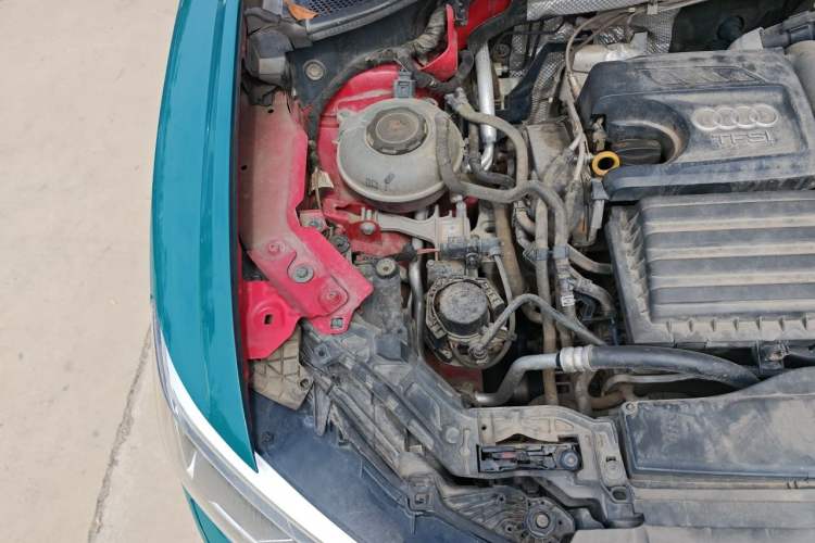 Used Audi Q3 2020 35 TFSI Fashionable and Elegant Model Engine Bay Right