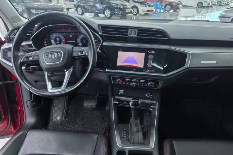 Used Audi Q3 2020 35 TFSI Fashionable and Elegant Model Interior 1