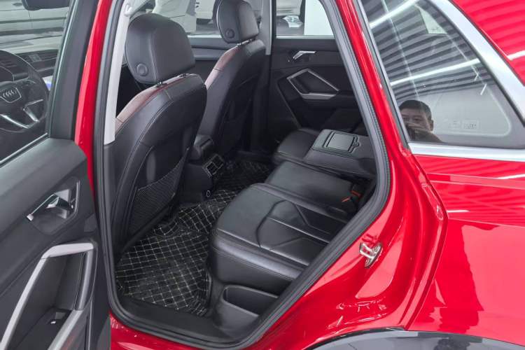 Used Audi Q3 2020 35 TFSI Fashionable and Elegant Model Interior 3