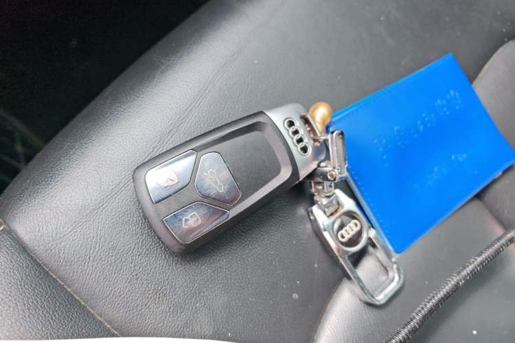 Used Audi Q3 2020 35 TFSI Fashionable and Elegant Model Vehicle Key