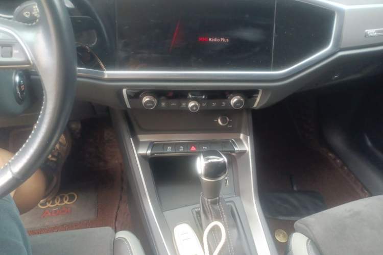 Used Audi Q3 2020 35 TFSI Ambition Dynamic Edition Audio And AC Panel