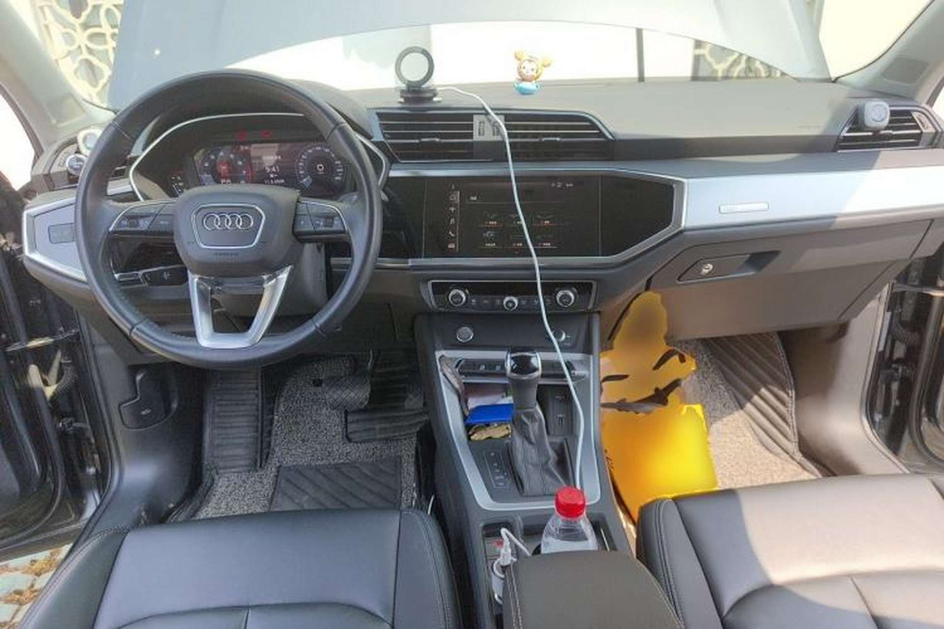 Used Audi Q3 2020 35 TFSI Fashionable and Elegant Model Center Console