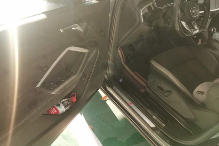Used Audi Q3 2020 35 TFSI Fashion Dynamic Model Driver Seat