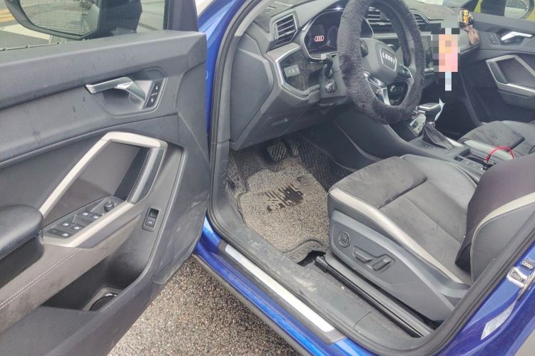 Used Audi Q3 2020 35 TFSI Ambition Dynamic Edition Driver Seat