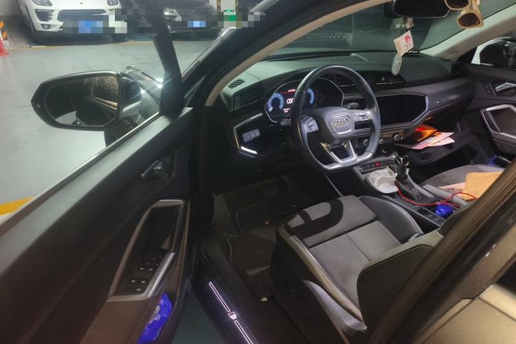 Used Audi Q3 2020 35 TFSI Fashion Dynamic Model Driver Seat
