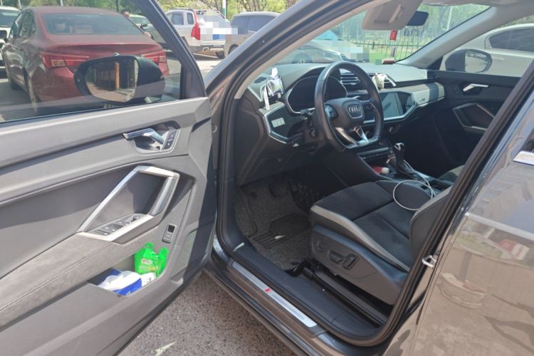 Used Audi Q3 2020 35 TFSI Fashion Dynamic Model Driver Seat