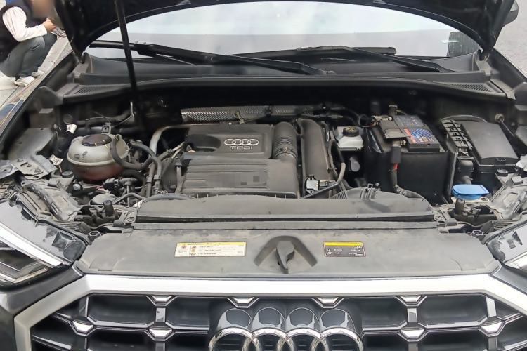Used Audi Q3 2020 35 TFSI Fashion Dynamic Model Engine Bay