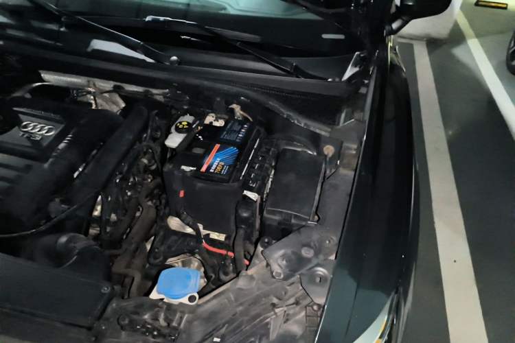 Used Audi Q3 2020 35 TFSI Fashion Dynamic Model Engine Bay Left