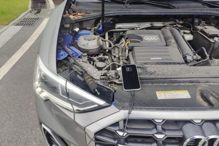 Used Audi Q3 2020 35 TFSI Ambition Dynamic Edition Engine Bay Right