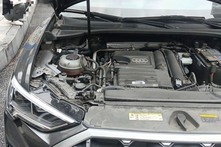 Used Audi Q3 2020 35 TFSI Fashion Dynamic Model Engine Bay Right