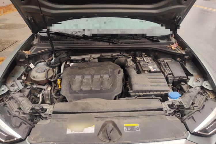 Used Audi Q3 2020 40 TFSI Fashion Dynamic Model Engine Bay