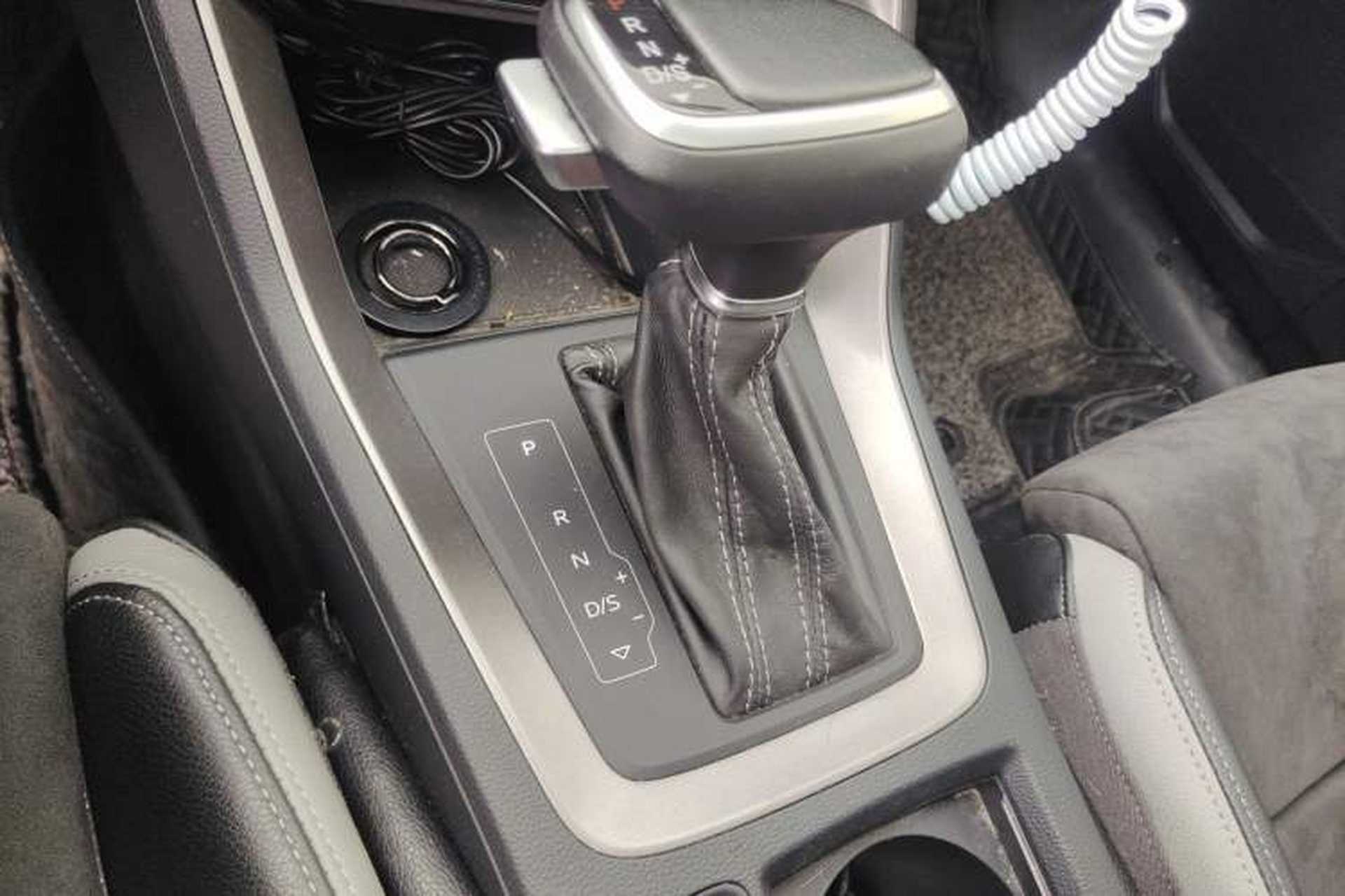 Used Audi Q3 2020 35 TFSI Ambition Dynamic Edition Gear Lever