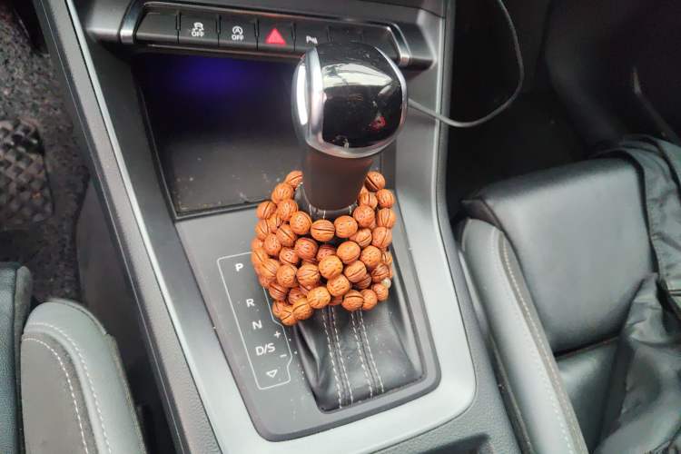 Used Audi Q3 2020 40 TFSI Fashion Dynamic Model Gear Lever