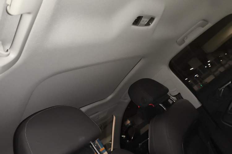 Used Audi Q3 2020 40 TFSI Fashion Dynamic Model Headliner
